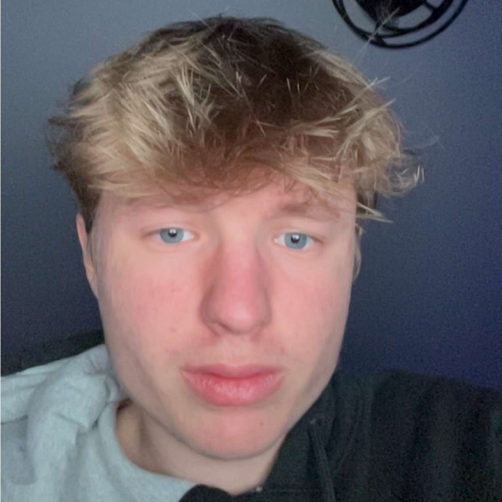 Meet your Posher, Elias